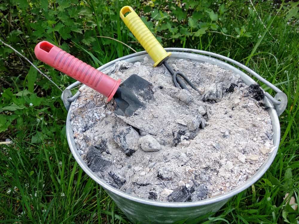 45 Practical Uses For Wood Ash Around The Home And Garden
