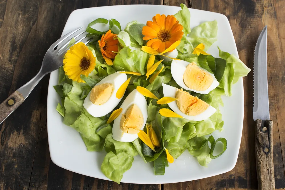 Egg salad with calendula