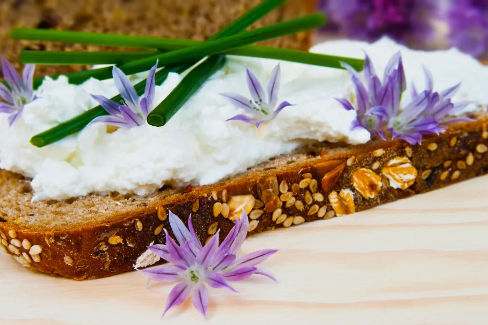 Bread with chives and blossoms on top