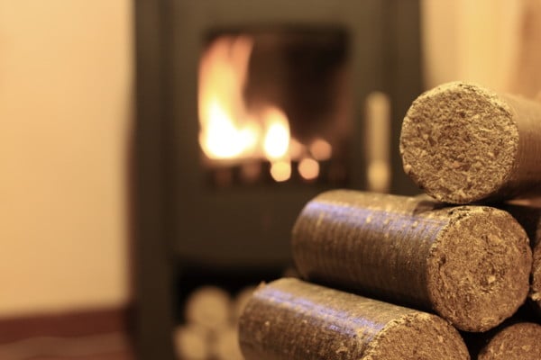 20-uses-for-wood-chip-in-the-garden-homestead