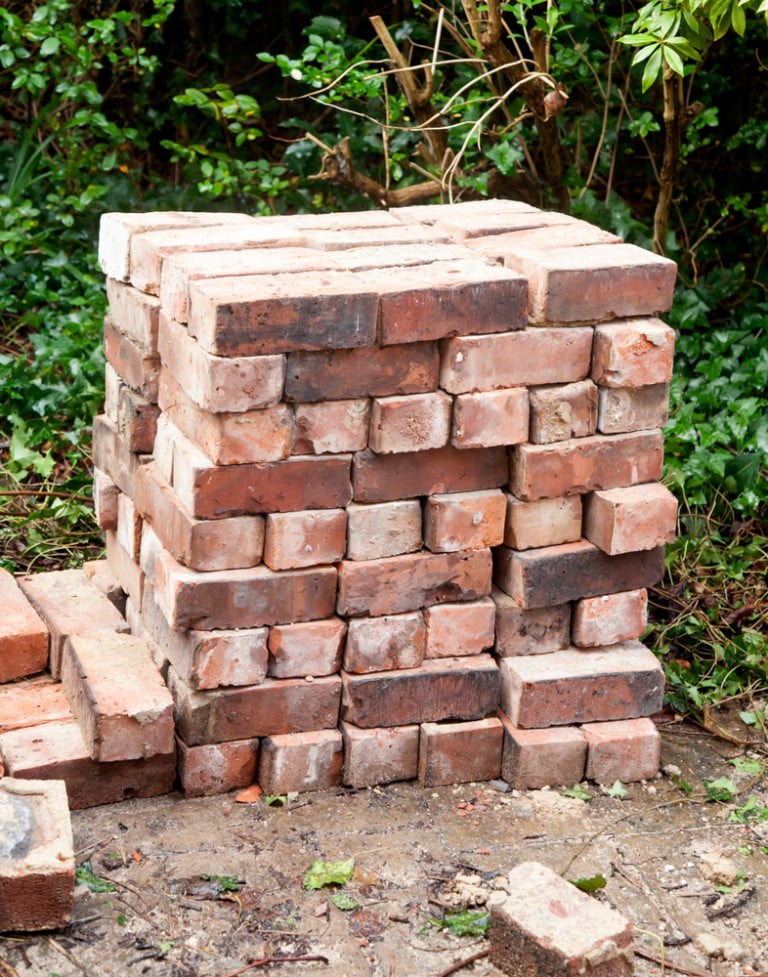 25 Ways To Reuse Old Bricks In Your Garden