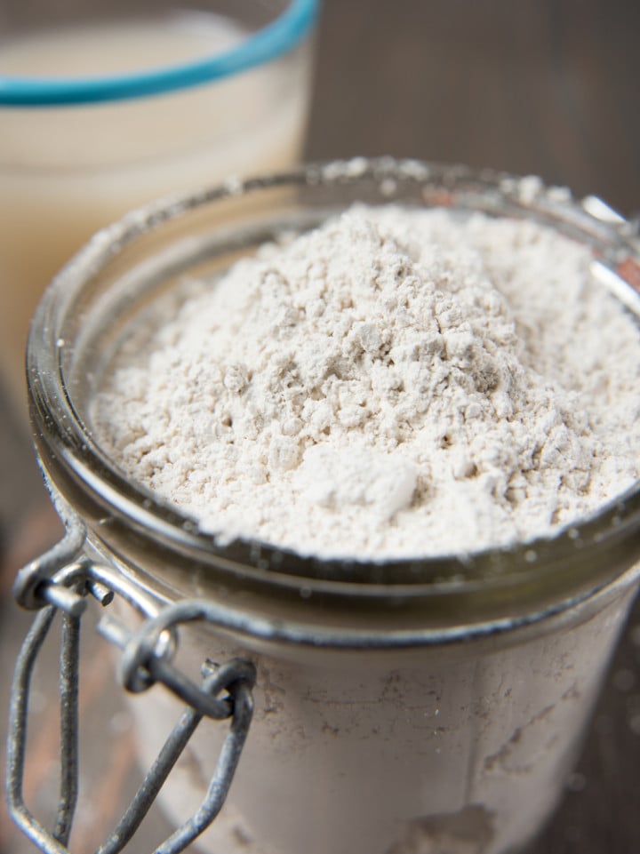 14 Ways To Use Diatomaceous Earth In The Home And Garden