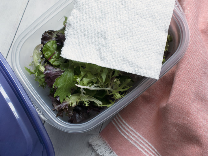 The Glad Container Hack That Keeps Your Salad Dry