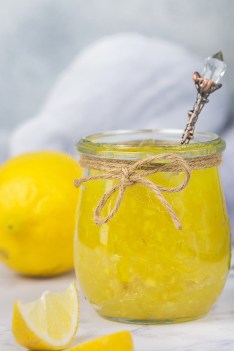 10 Ways to Preserve Fresh Lemons