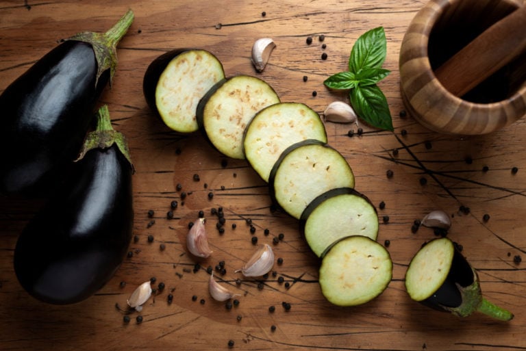 13 Fruits & Vegetables Everyone Peels But Shouldn't