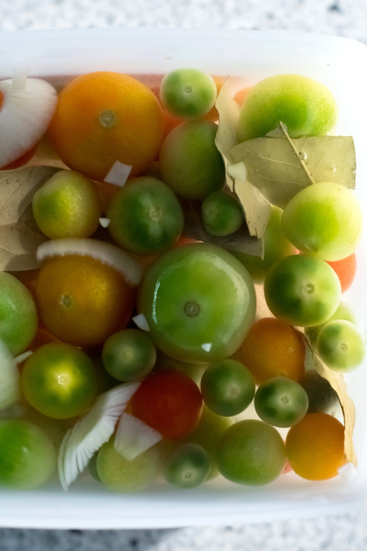 Green tomato olives