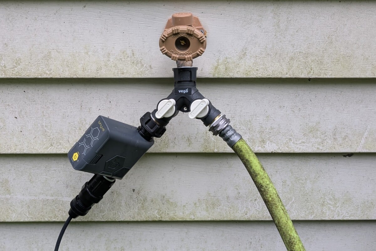Hose spigot with electronic watering timer