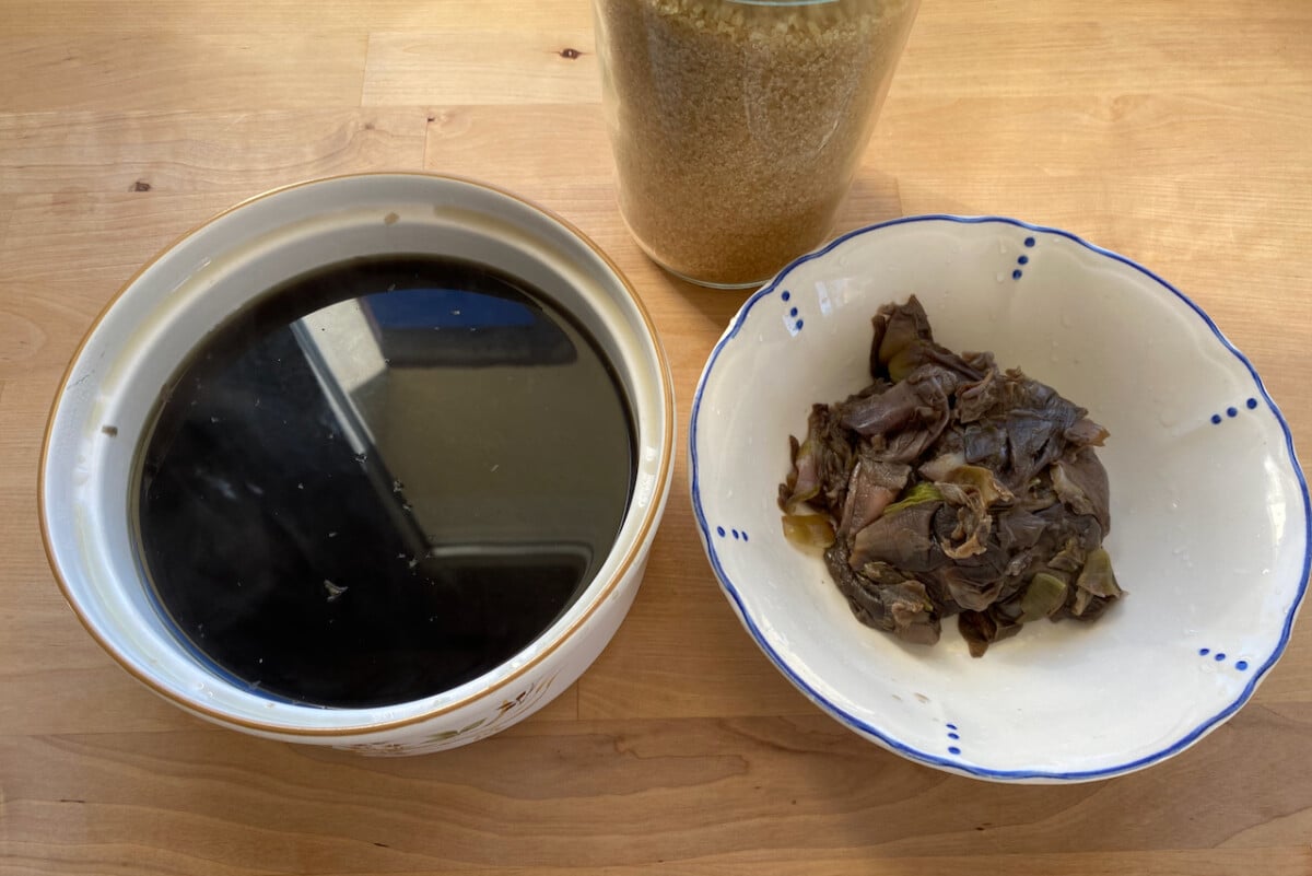 Making magnolia syrup