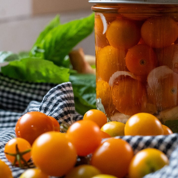 Quick Pickled Cherry Tomatoes