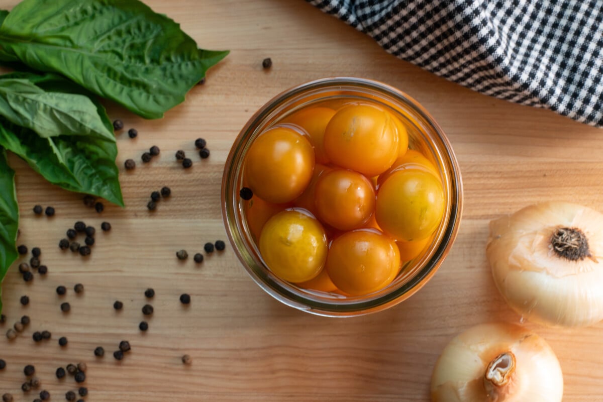 Cherry tomato pickles