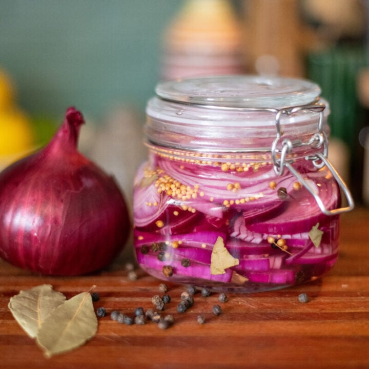 Delicious Quick Pickled Red Onions